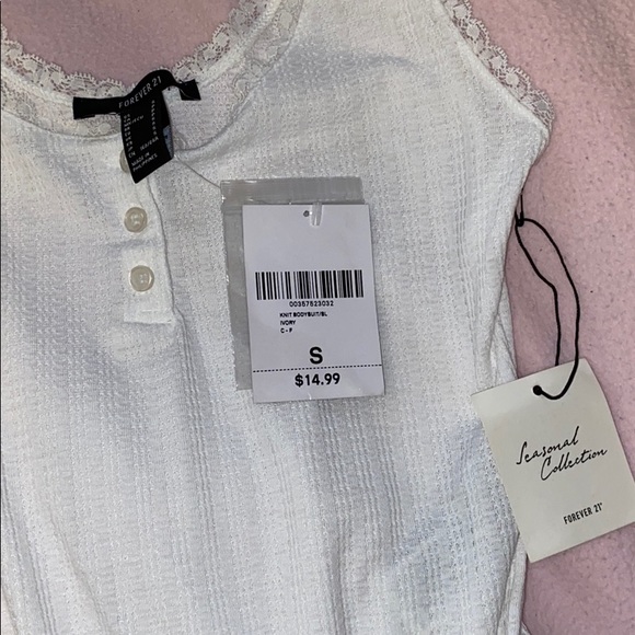 Forever 21 Bodysuit NEW WITH TAGS - Picture 2 of 3
